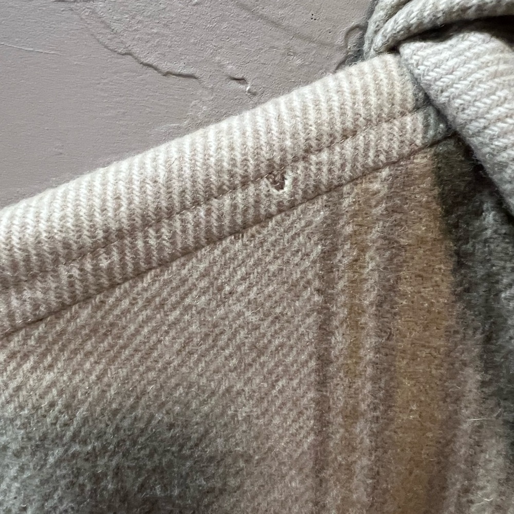 Pendleton Beige and Tan Fringed Women's Cape - Picture 3 of 13